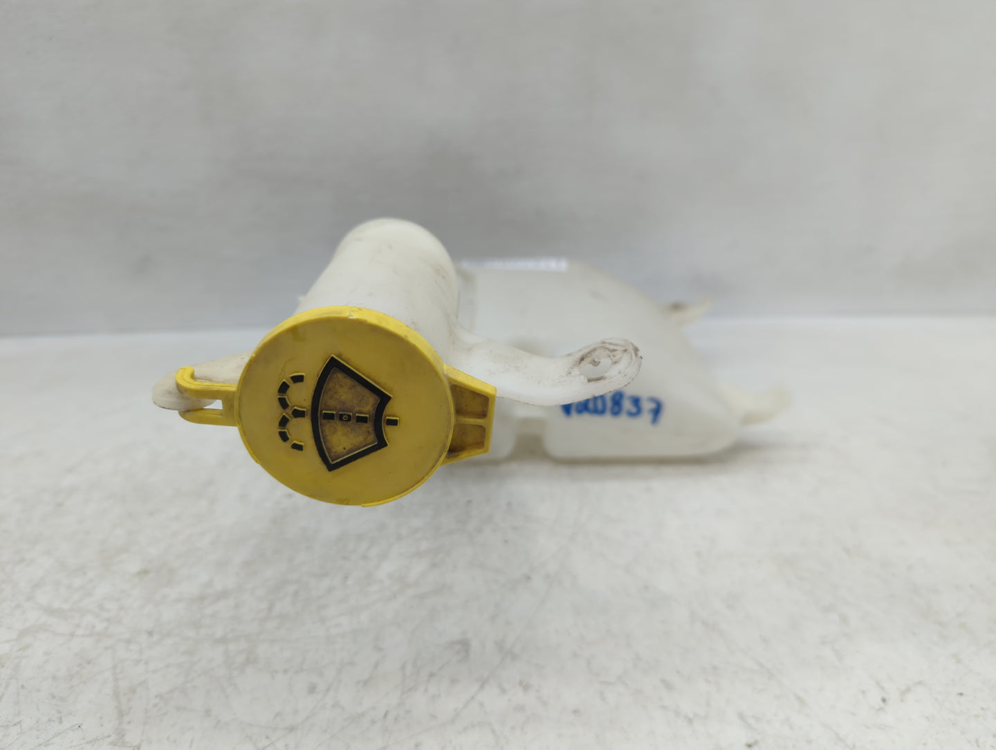 2011-2014 Dodge Avenger Windshield Washer Fluid Reservoir Bottle Oem - Oemusedautoparts1.com
