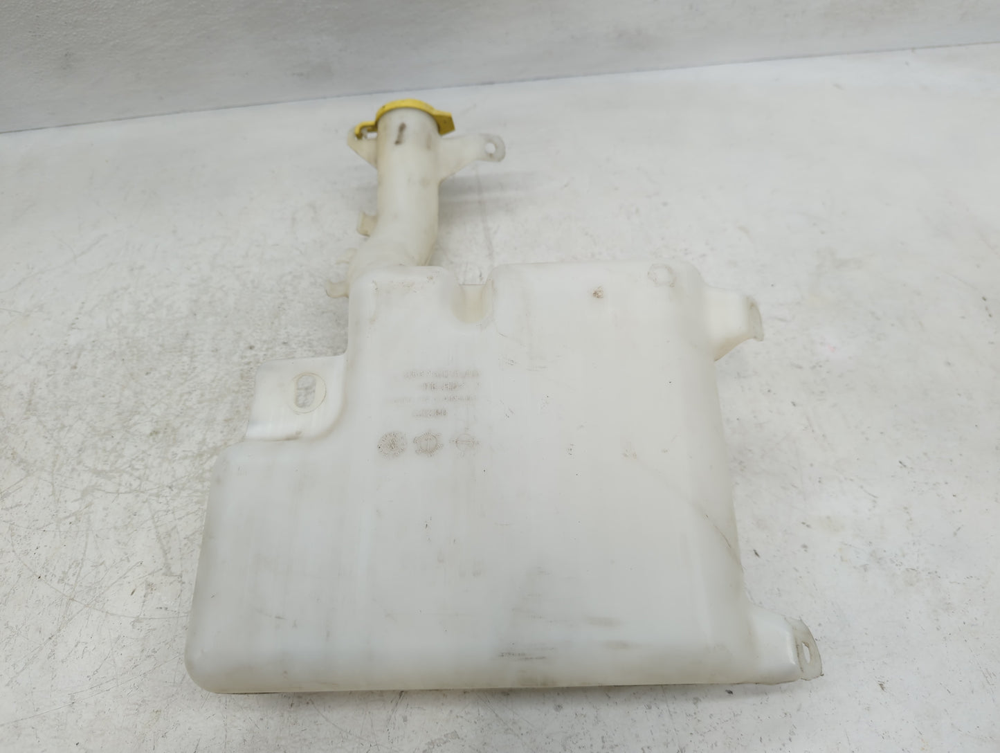 2011-2014 Dodge Avenger Windshield Washer Fluid Reservoir Bottle Oem - Oemusedautoparts1.com