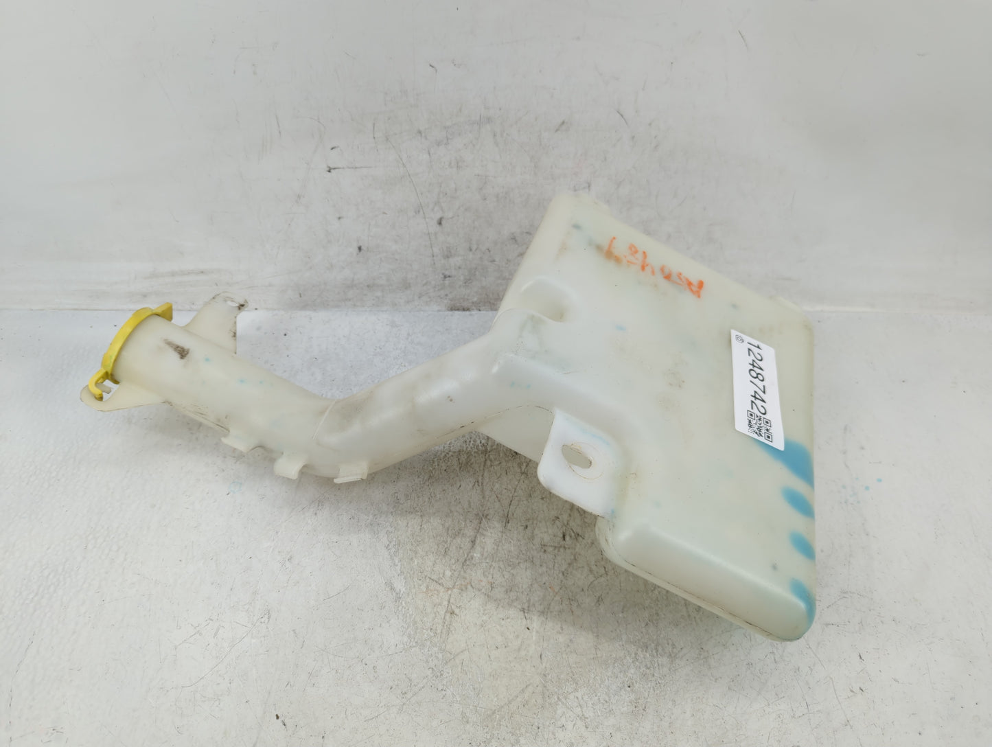 2011-2014 Dodge Avenger Windshield Washer Fluid Reservoir Bottle Oem - Oemusedautoparts1.com