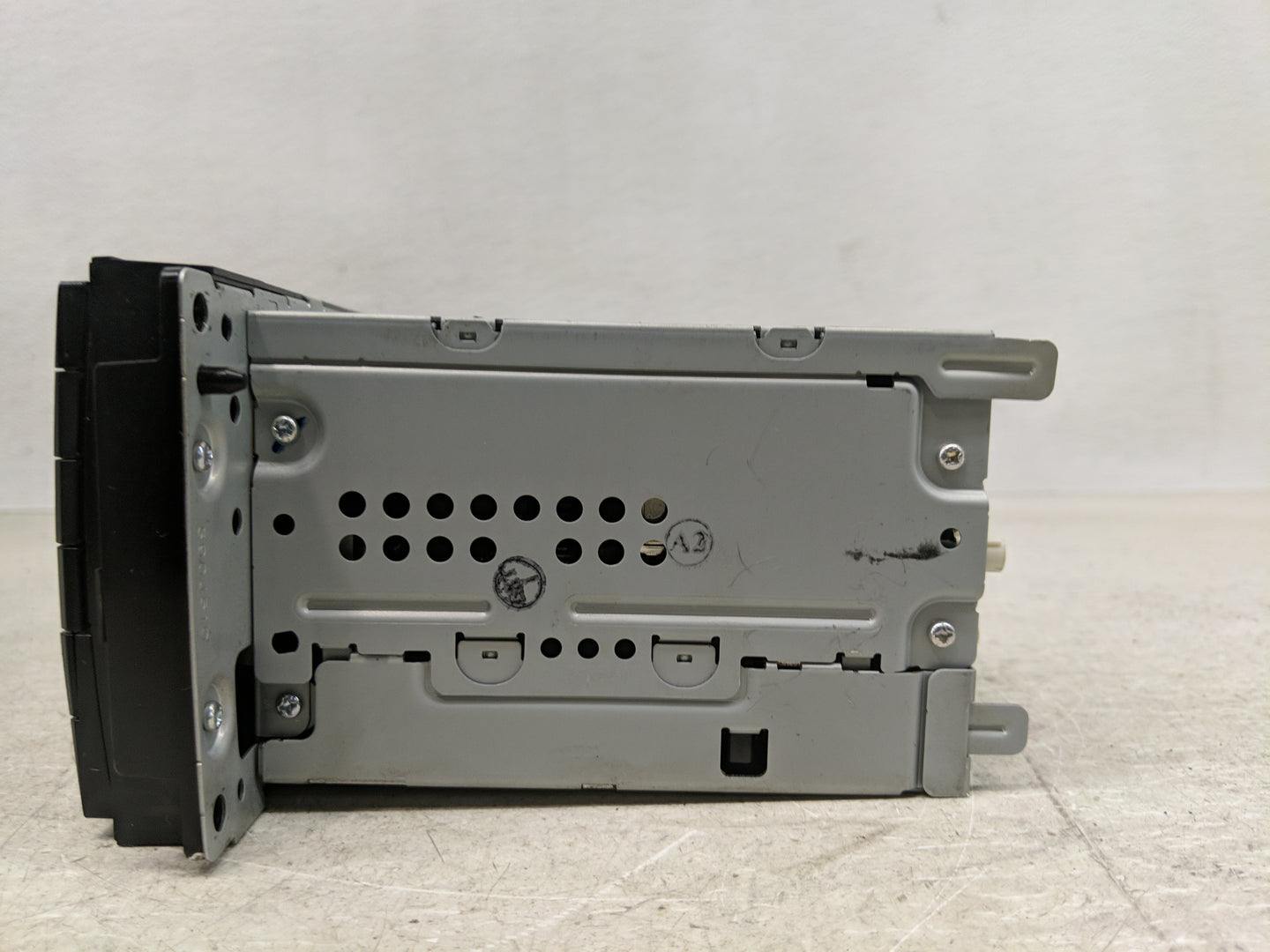 2010-2014 Dodge Avenger Radio AM FM Cd Player Receiver Replacement P/N:P68284017AD Fits OEM Used Auto Parts - Oemusedautopar