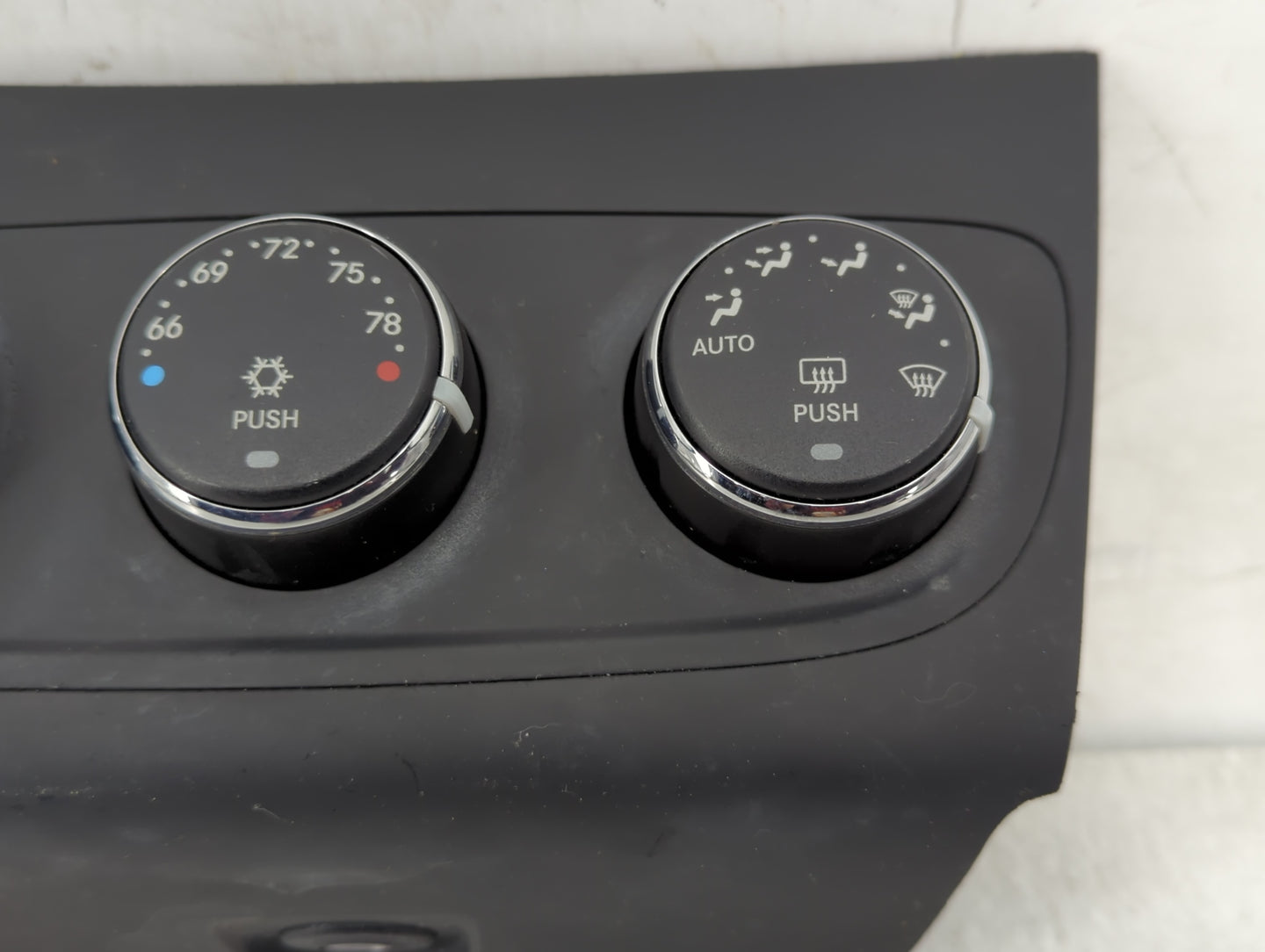 2008-2014 Dodge Avenger Climate Control Module Temperature AC/Heater Replacement P/N:55111888AF Fits OEM Used Auto Parts - O