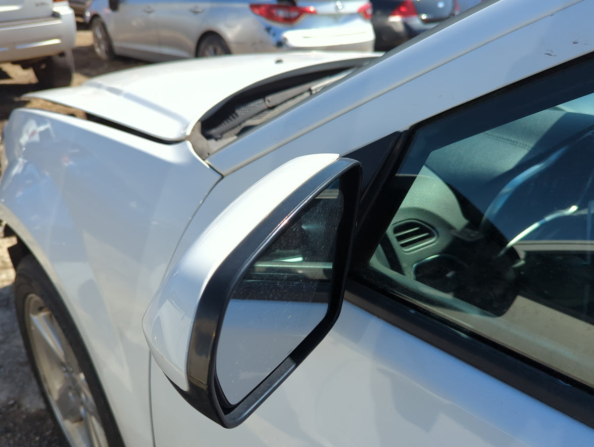 2008-2014 Dodge Avenger Driver Side View Mirror - Left Door Mirror OEM Used - Oemusedautoparts1.com