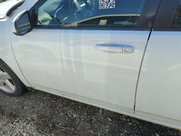 2011-2014 Dodge Avenger Driver Front Door Oem - Oemusedautoparts1.com