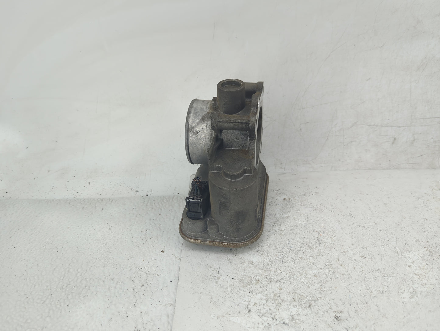 2008-2014 Dodge Avenger Throttle Body Fits Fits 2007 2008 2009 2010 2011 2012 2013 2014 2015 2016 2017 2018 OEM Used Auto Pa
