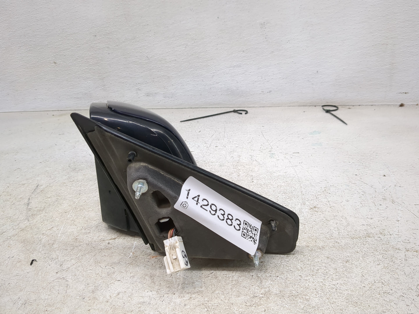 2013-2014 Dodge Avenger Driver Side View Mirror - Left Door Mirror OEM Used - Oemusedautoparts1.com