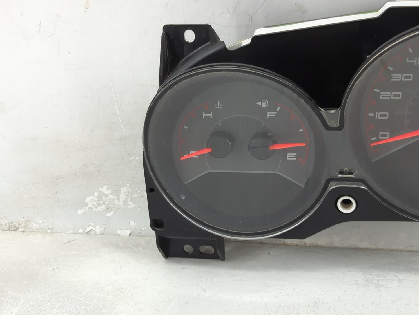 2011-2014 Dodge Avenger Instrument Cluster Speedometer Gauges P/N:P56046511AE Fits Fits 2011 2012 2013 2014 OEM Used Auto Pa