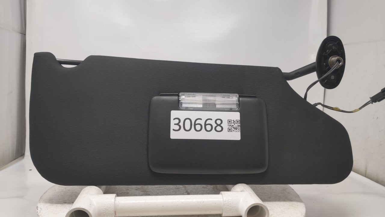 2011 Dodge Avenger Sun Visor Shade Replacement Passenger Right Mirror Fits OEM Used Auto Parts - Oemusedautoparts1.com