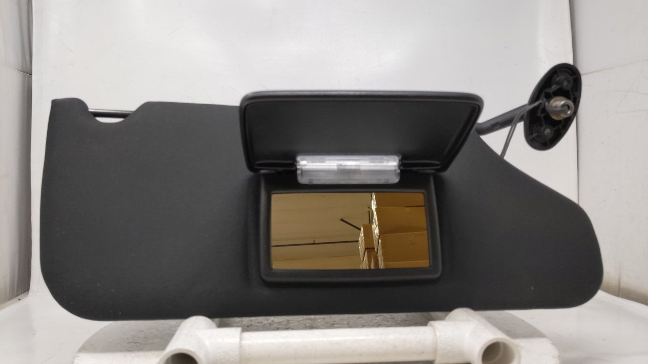 2011 Dodge Avenger Sun Visor Shade Replacement Passenger Right Mirror Fits OEM Used Auto Parts - Oemusedautoparts1.com