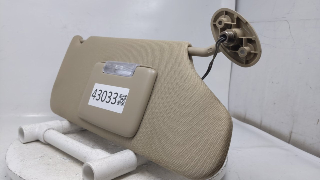 2011 Dodge Avenger Sun Visor Shade Replacement Passenger Right Mirror Fits OEM Used Auto Parts - Oemusedautoparts1.com