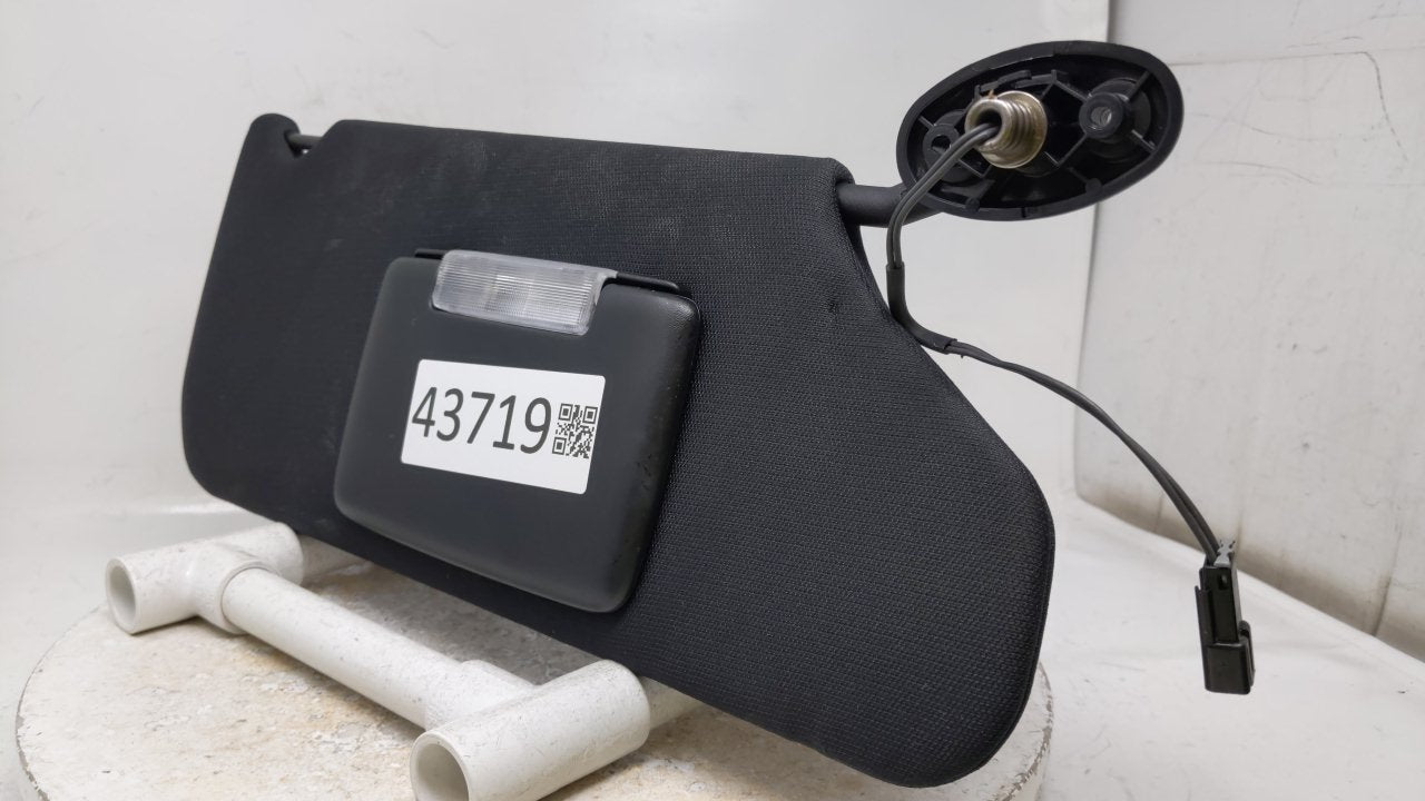 2011 Dodge Avenger Sun Visor Shade Replacement Passenger Right Mirror Fits OEM Used Auto Parts - Oemusedautoparts1.com