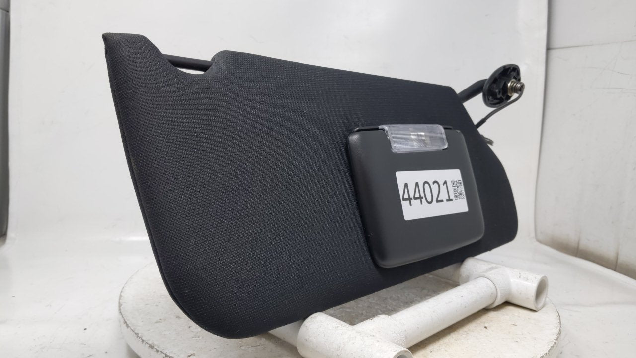 2011 Dodge Avenger Sun Visor Shade Replacement Passenger Right Mirror Fits OEM Used Auto Parts - Oemusedautoparts1.com