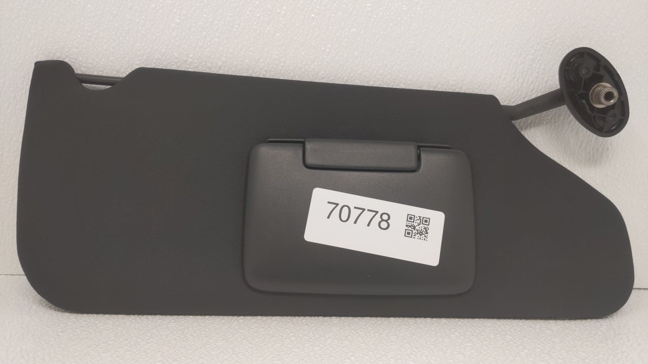 2011 Dodge Avenger Sun Visor Shade Replacement Passenger Right Mirror Fits OEM Used Auto Parts - Oemusedautoparts1.com