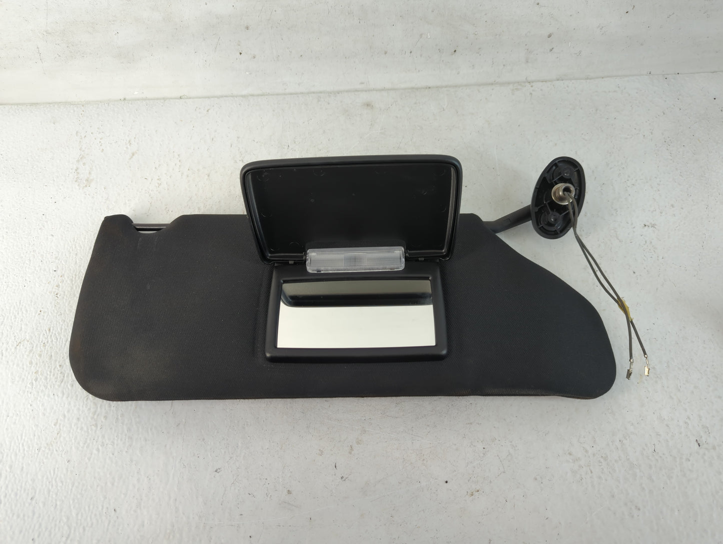 2011-2014 Dodge Avenger Sun Visor Shade Replacement Passenger Right Mirror Fits Fits 2011 2012 2013 2014 OEM Used Auto Parts