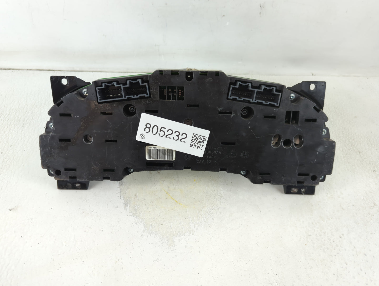 2011-2014 Dodge Avenger Instrument Cluster Speedometer Gauges P/N:P56046513AE Fits Fits 2011 2012 2013 2014 OEM Used Auto Pa