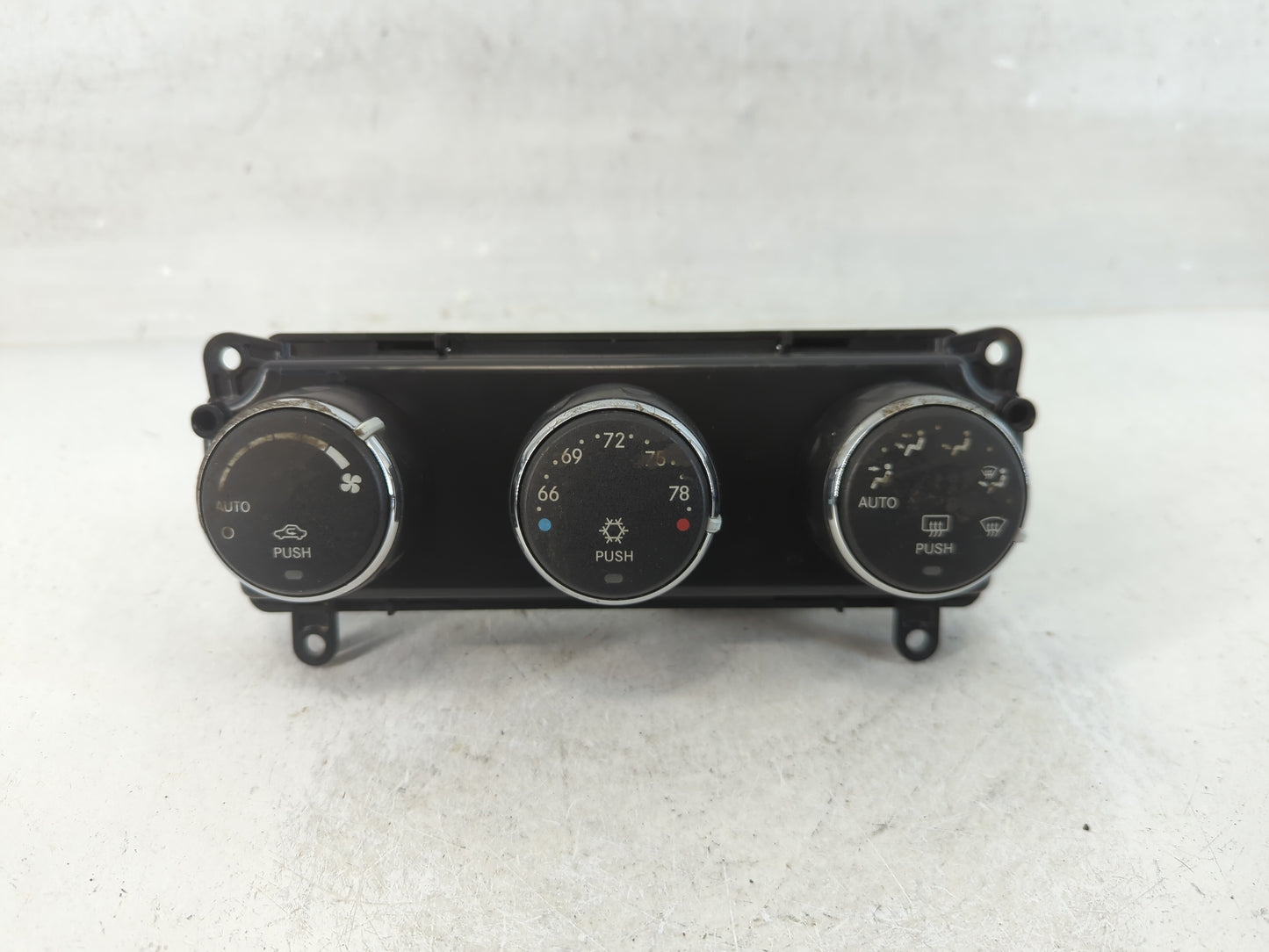 2010-2014 Dodge Avenger Climate Control Module Temperature AC/Heater Replacement P/N:1SX78DX9AC Fits Fits 2010 2011 2012 201