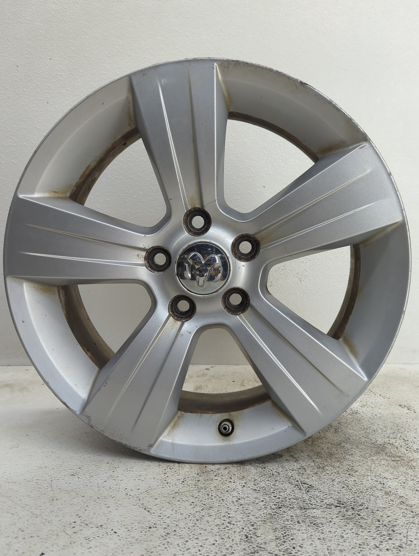 2010-2012 Dodge Caliber Oem Wheel Rim - Oemusedautoparts1.com