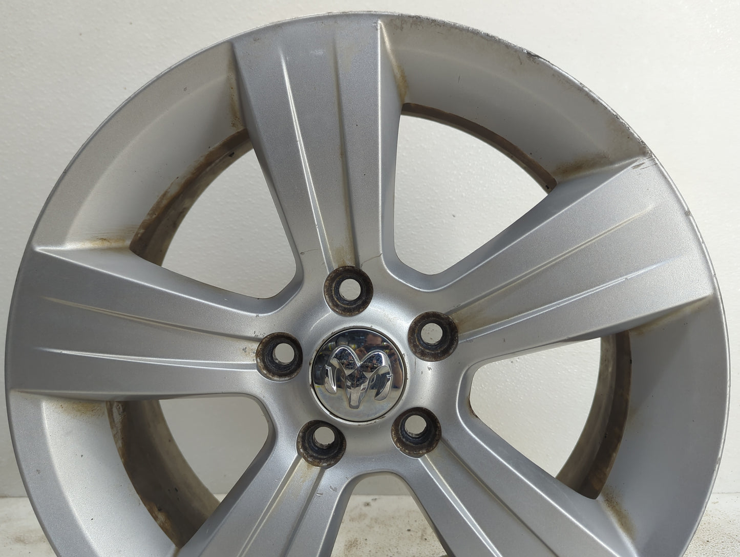 2010-2012 Dodge Caliber Oem Wheel Rim 1034837 - Oemusedautoparts1.com