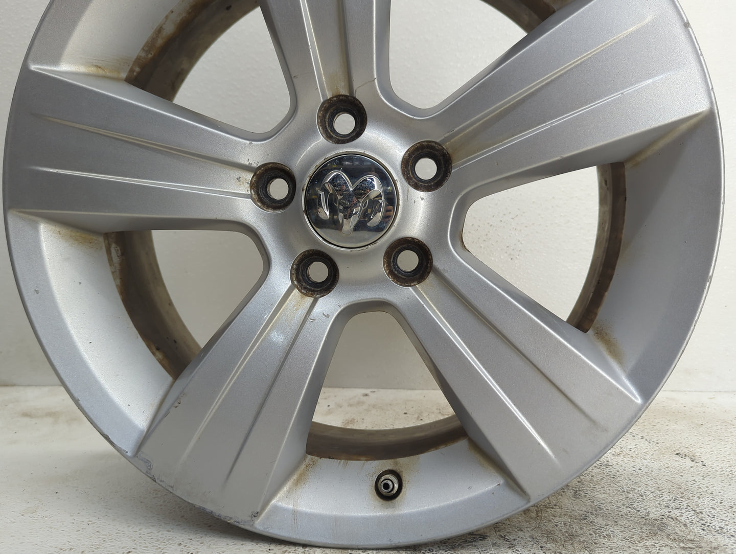 2010-2012 Dodge Caliber Oem Wheel Rim 1034837 - Oemusedautoparts1.com