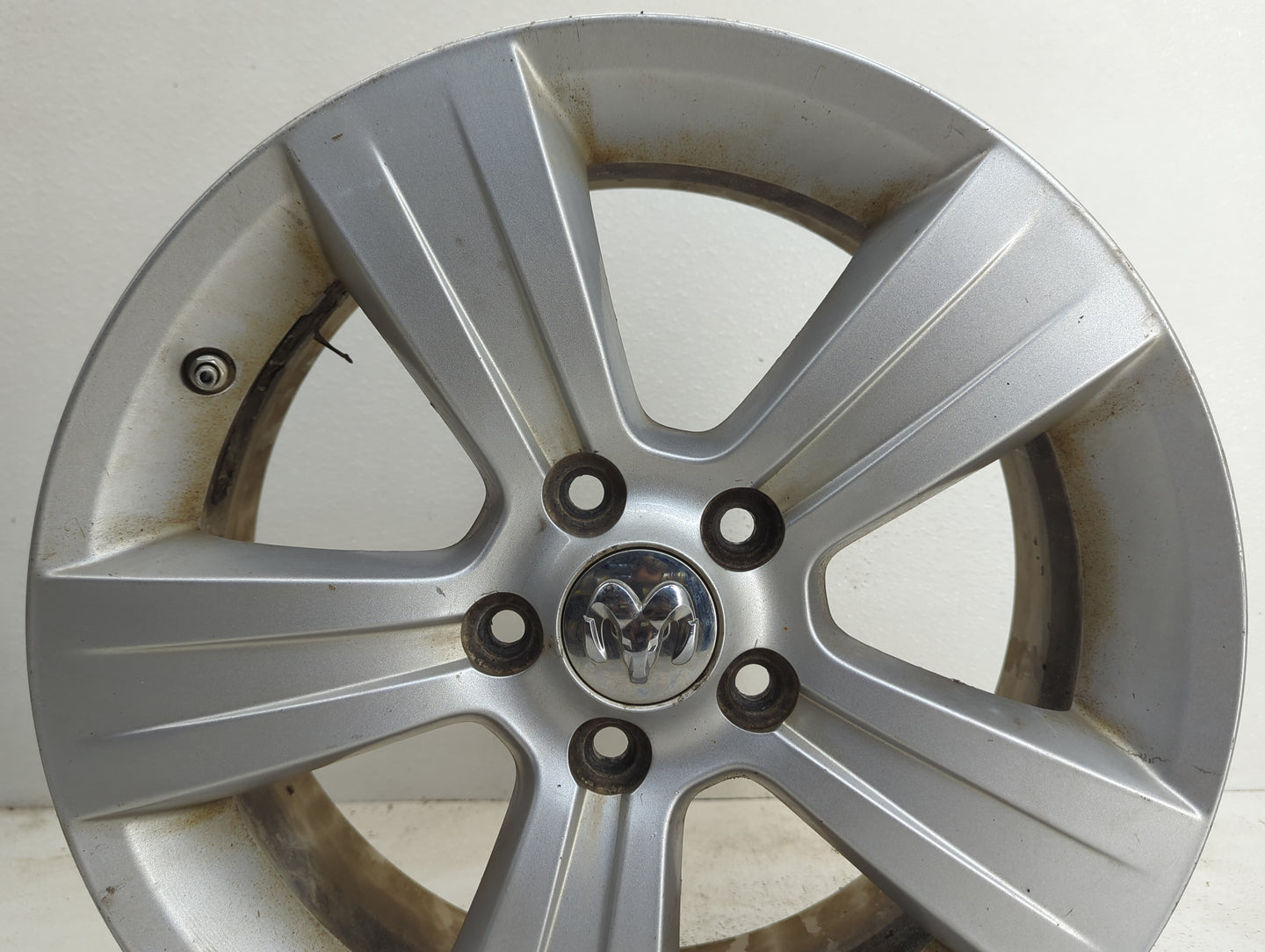 2010-2012 Dodge Caliber Oem Wheel Rim 1034839 - Oemusedautoparts1.com