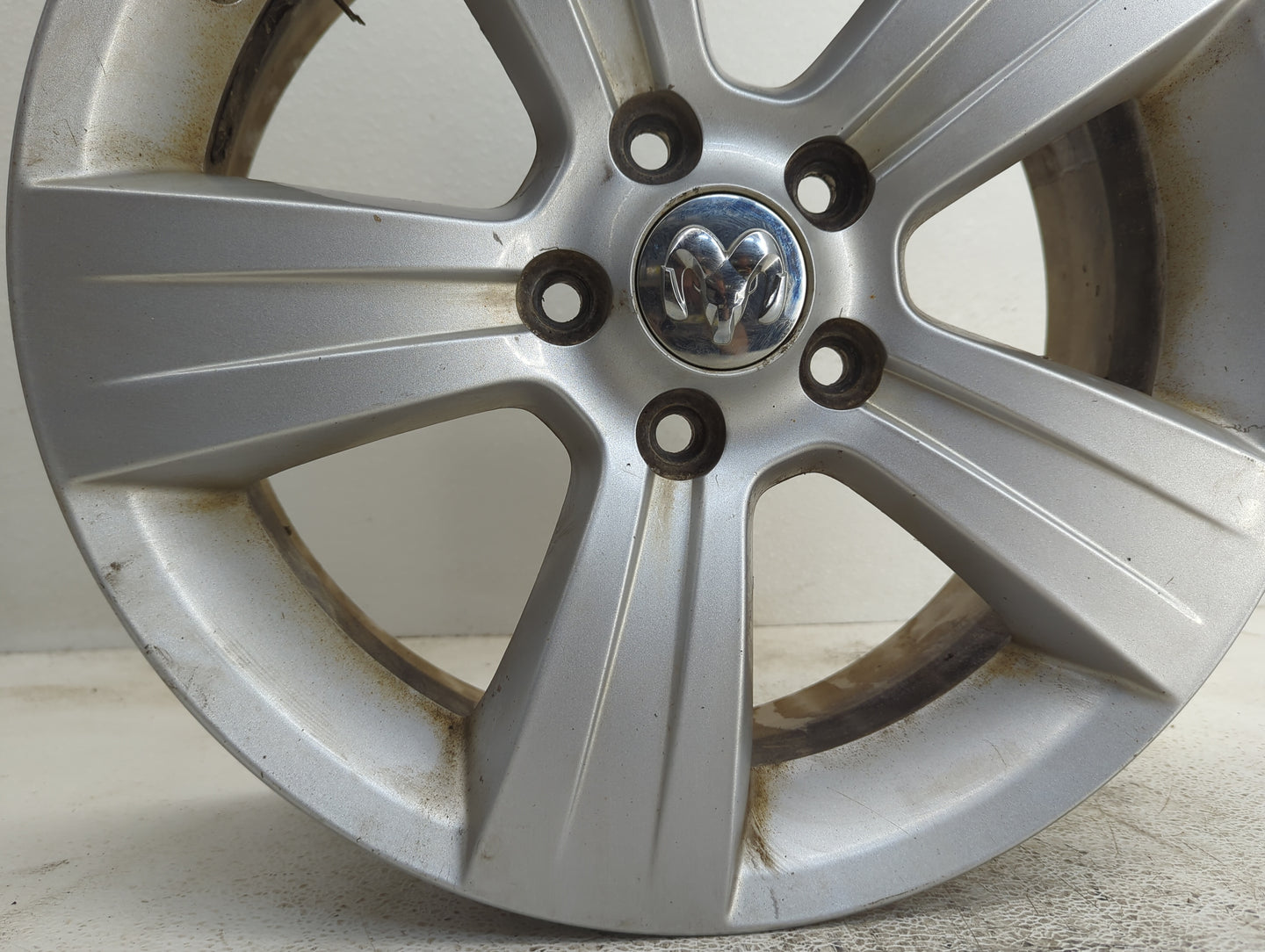 2010-2012 Dodge Caliber Oem Wheel Rim 1034839 - Oemusedautoparts1.com