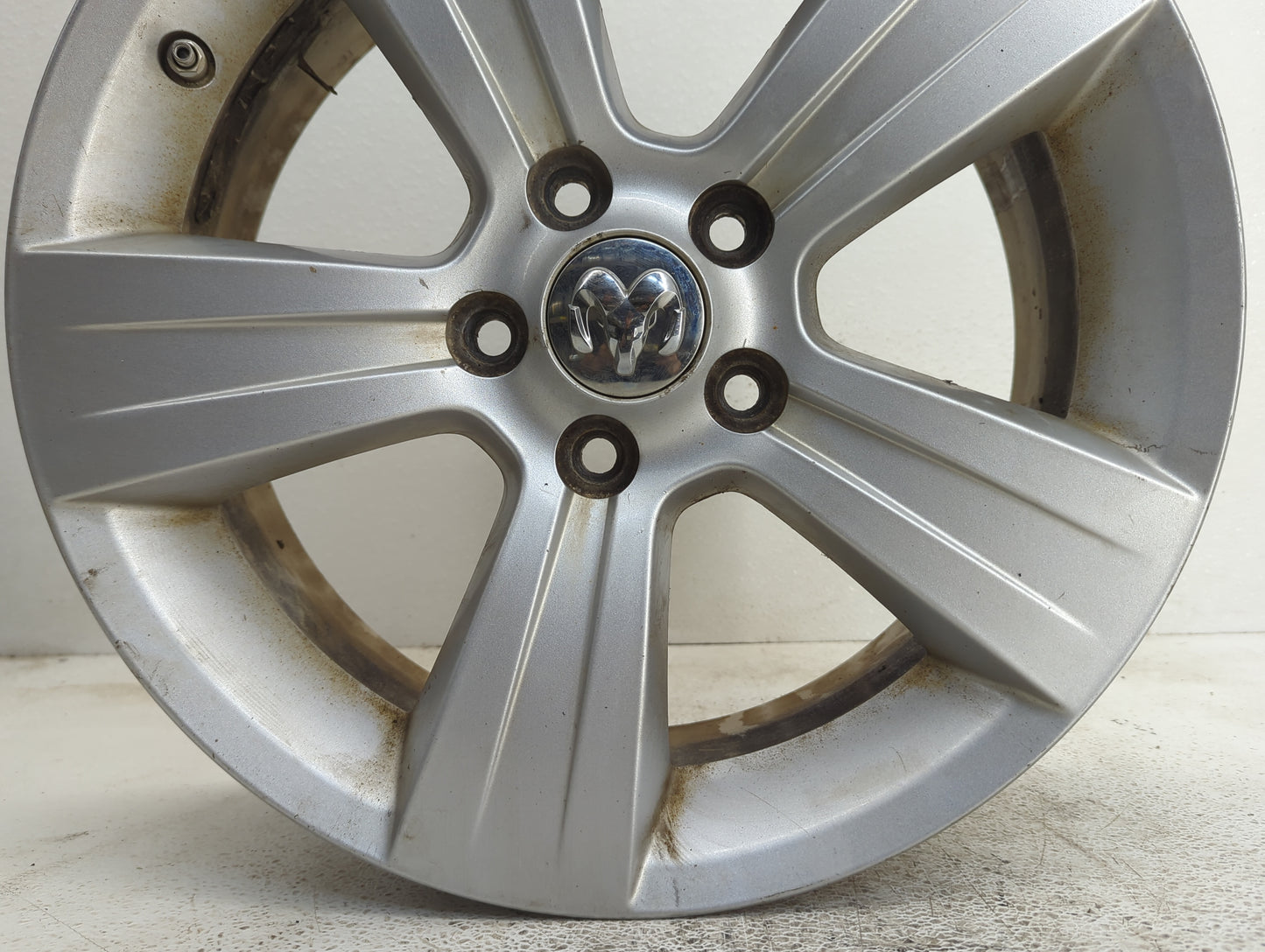 2010-2012 Dodge Caliber Oem Wheel Rim 1034839 - Oemusedautoparts1.com