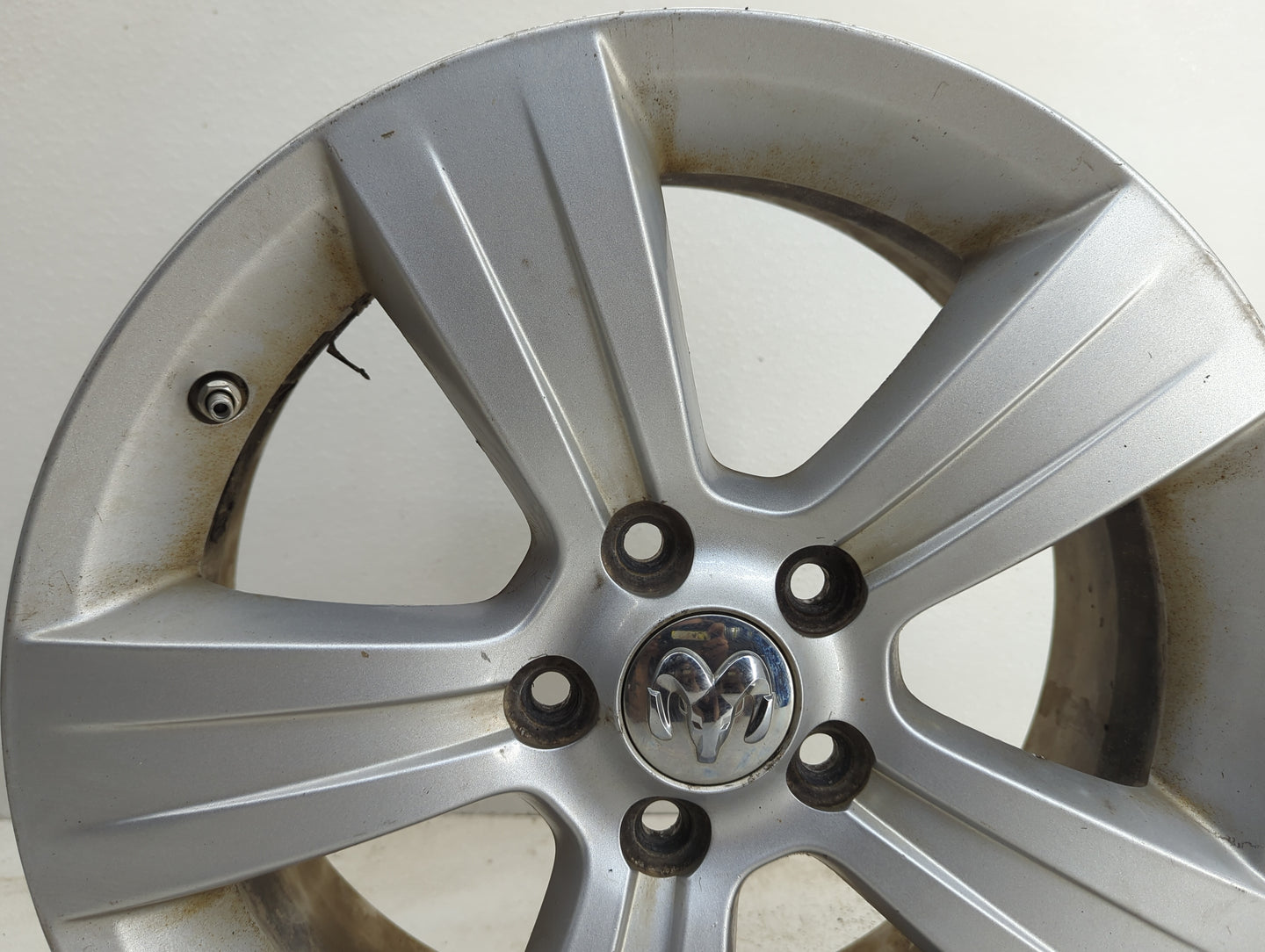2010-2012 Dodge Caliber Oem Wheel Rim 1034839 - Oemusedautoparts1.com