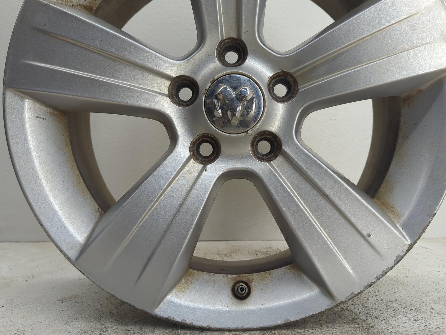 2010-2012 Dodge Caliber Oem Wheel Rim - Oemusedautoparts1.com