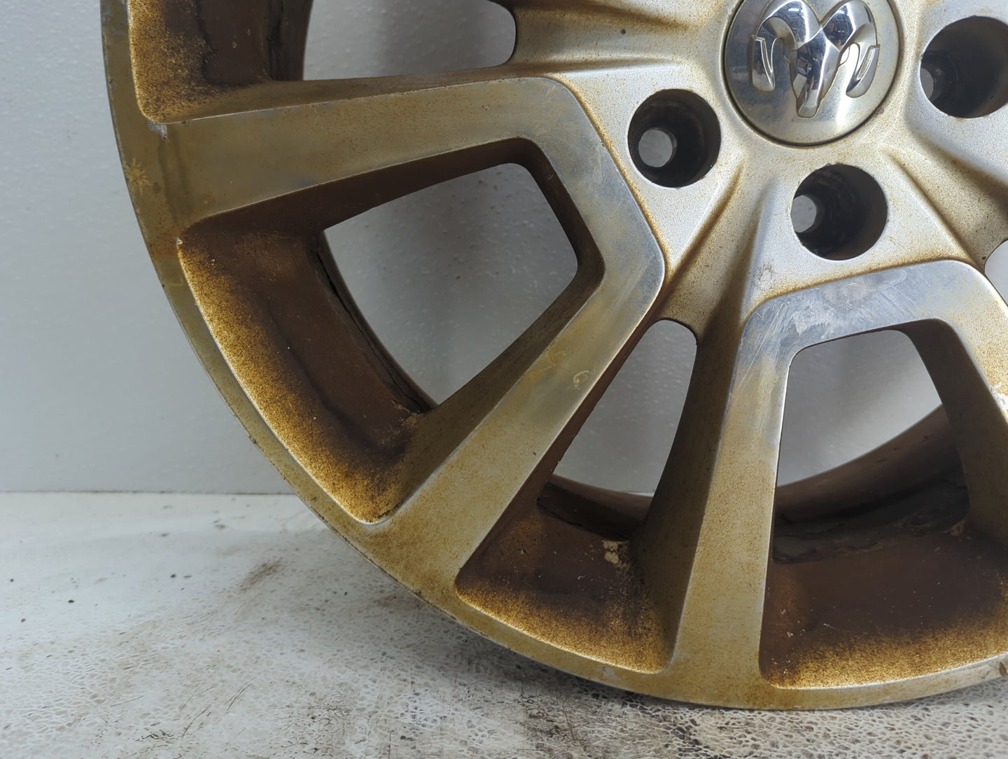 2010-2012 Dodge Caliber Oem Wheel Rim 1049741 - Oemusedautoparts1.com