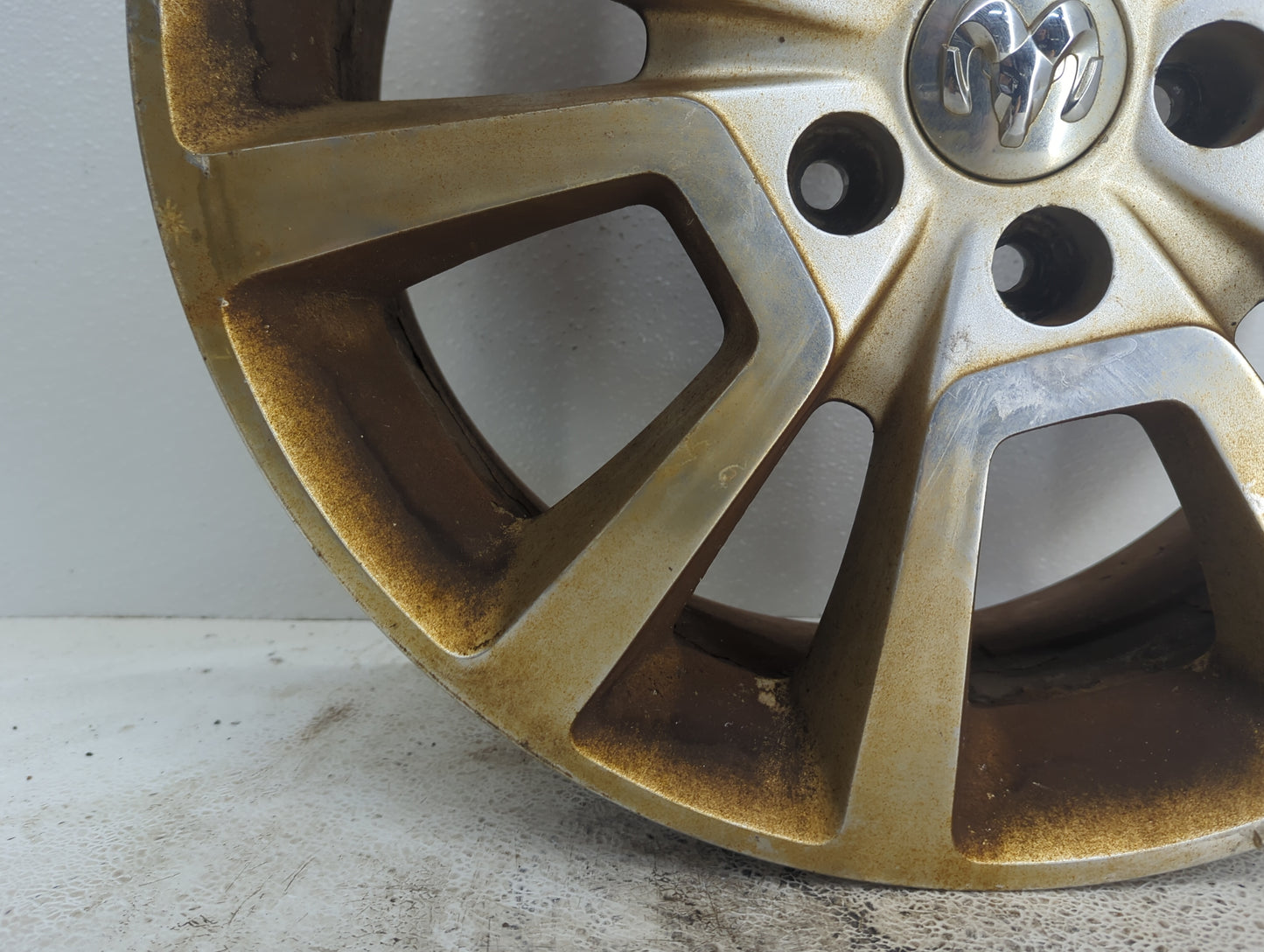 2010-2012 Dodge Caliber Oem Wheel Rim 1049741 - Oemusedautoparts1.com