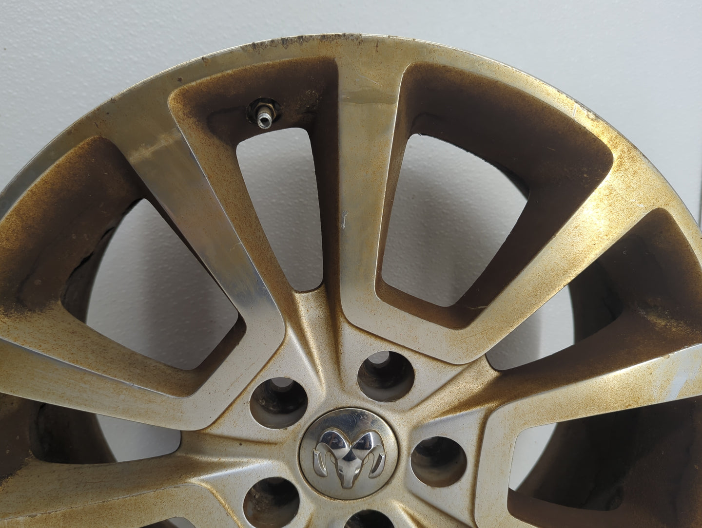 2010-2012 Dodge Caliber Oem Wheel Rim 1049741 - Oemusedautoparts1.com