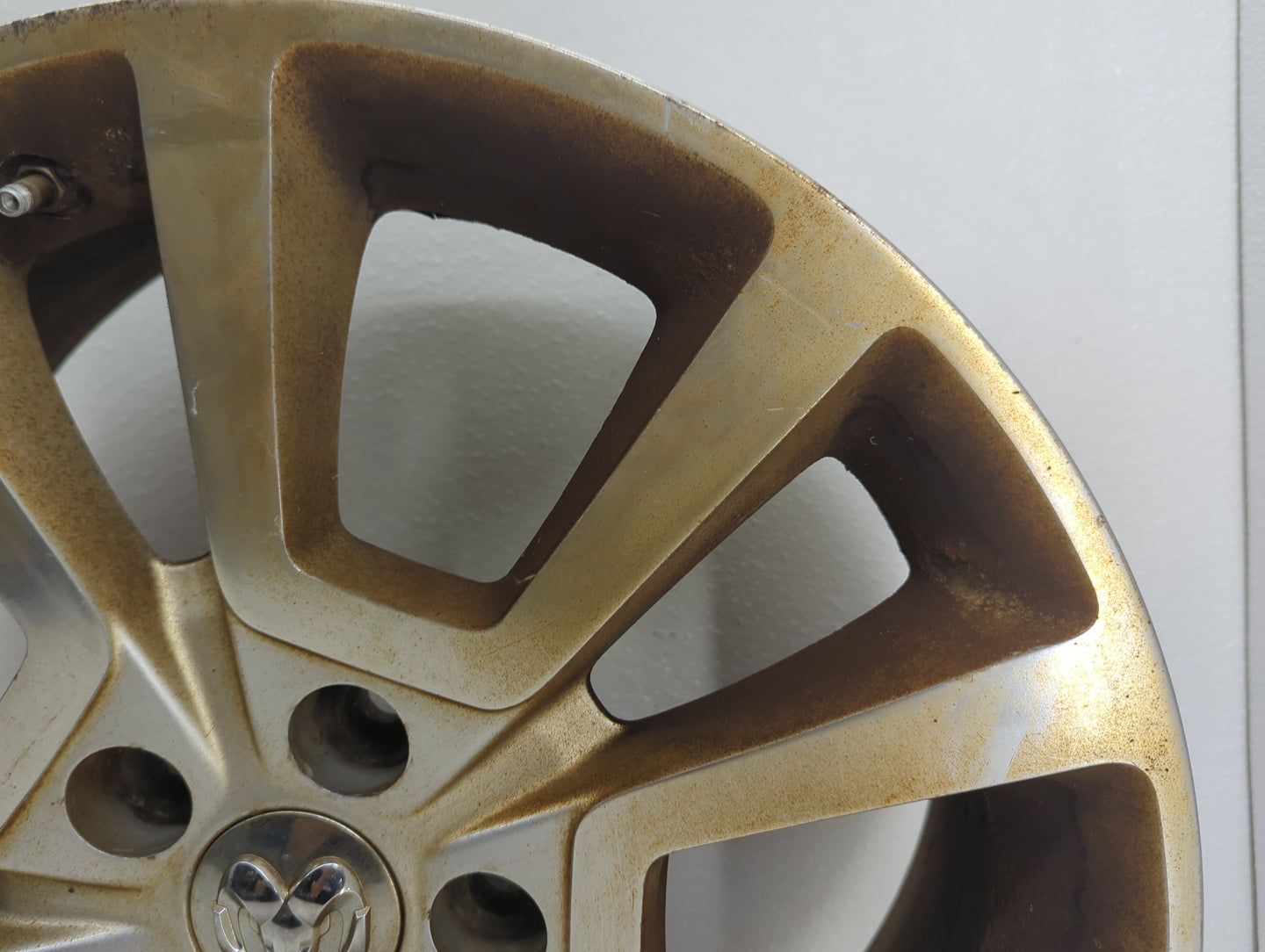 2010-2012 Dodge Caliber Oem Wheel Rim 1049741 - Oemusedautoparts1.com