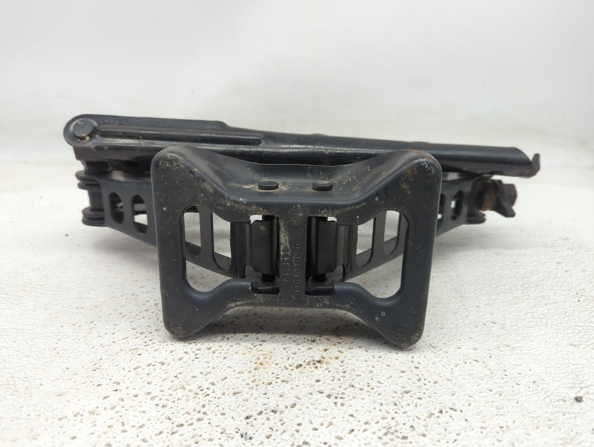 Dodge Caliber Spare Scissor Car Jack 1049742 - Oemusedautoparts1.com