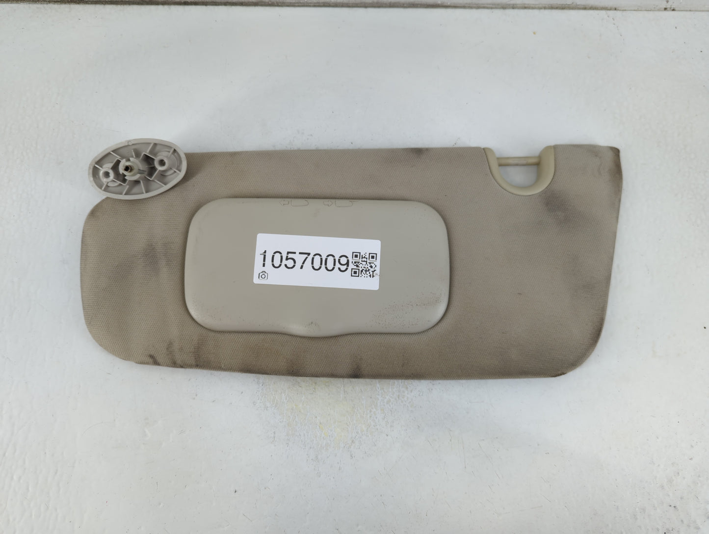 2009-2012 Dodge Caliber Sun Visor Shade Replacement Driver Left Mirror Fits Fits 2009 2010 2011 2012 OEM Used Auto Parts - O