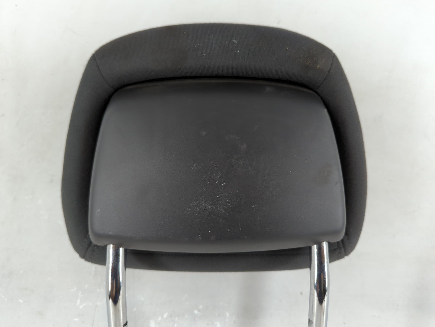2009-2012 Dodge Caliber Headrest Head Rest Front Driver Passenger Seat Fits Fits 2009 2010 2011 2012 OEM Used Auto Parts - O