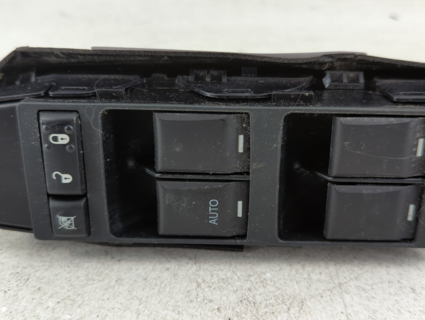 2011-2012 Dodge Caliber Master Power Window Switch Replacement Driver Side Left P/N:04602780AA Fits OEM Used Auto Parts - Oe