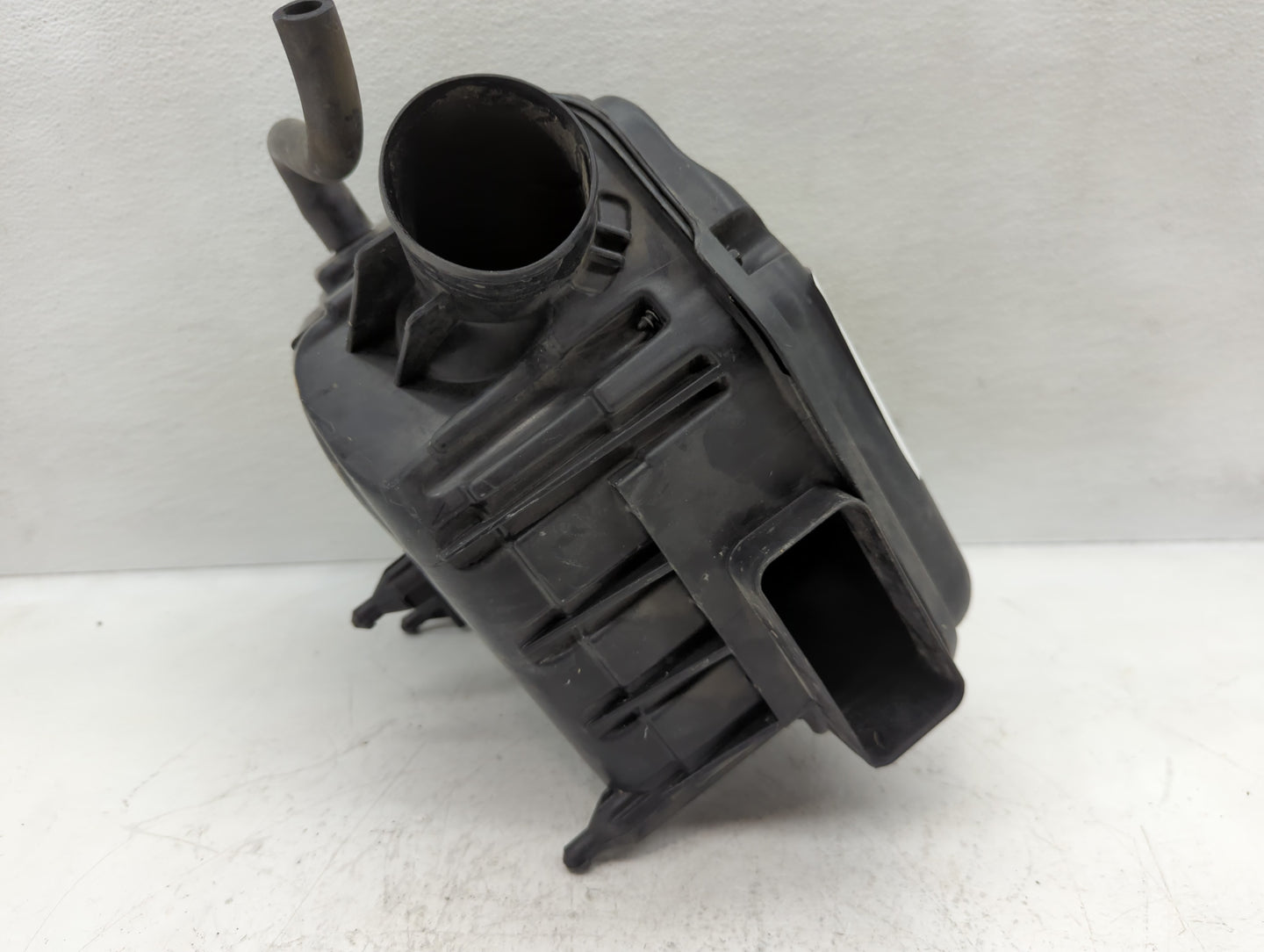 2011-2012 Dodge Caliber Air Cleaner Intake-duct Hose Tube - Oemusedautoparts1.com