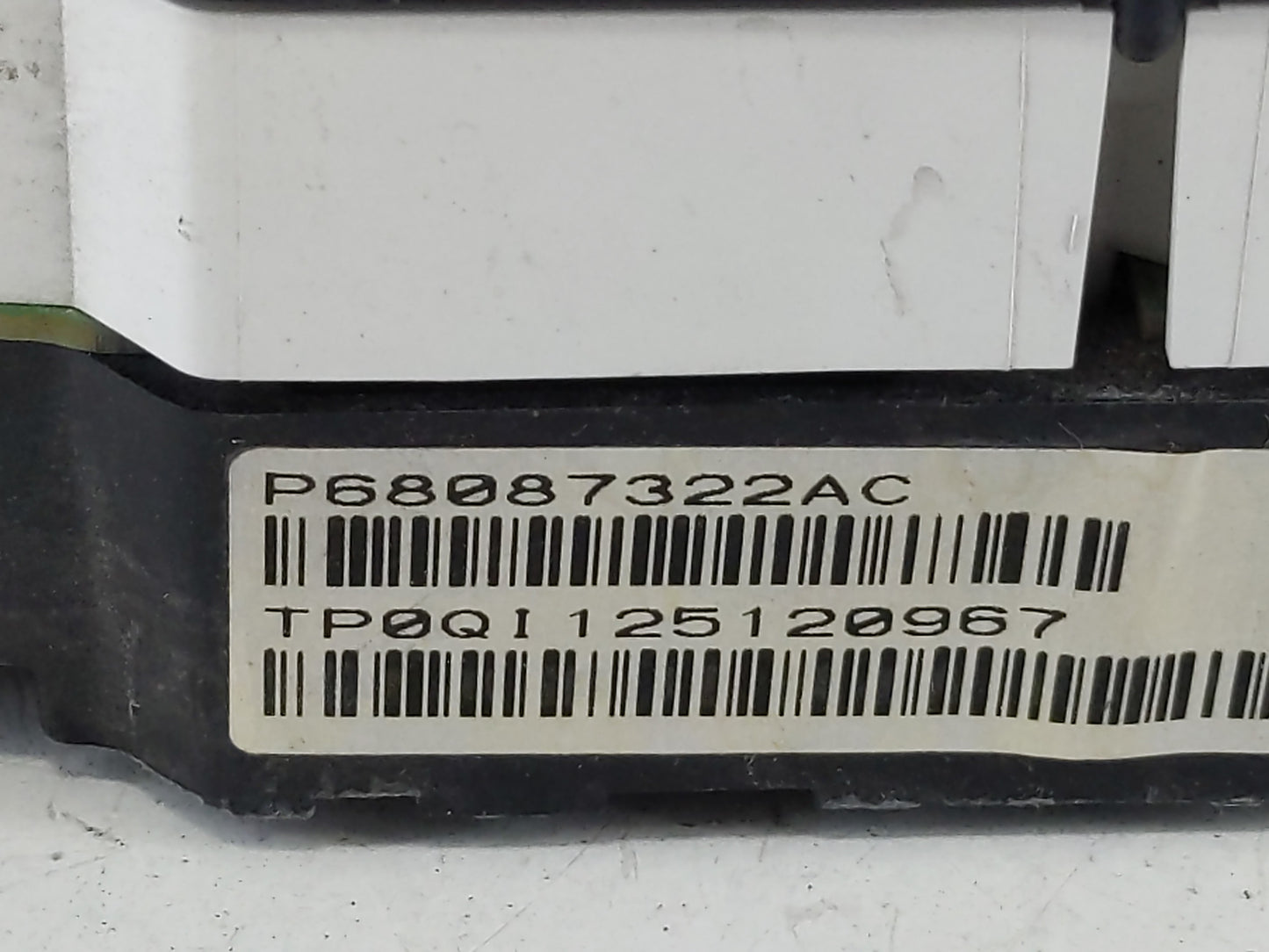 2011-2012 Dodge Caliber Instrument Cluster Speedometer Gauges P/N:P68087322AC Fits Fits 2011 2012 OEM Used Auto Parts - Oemu