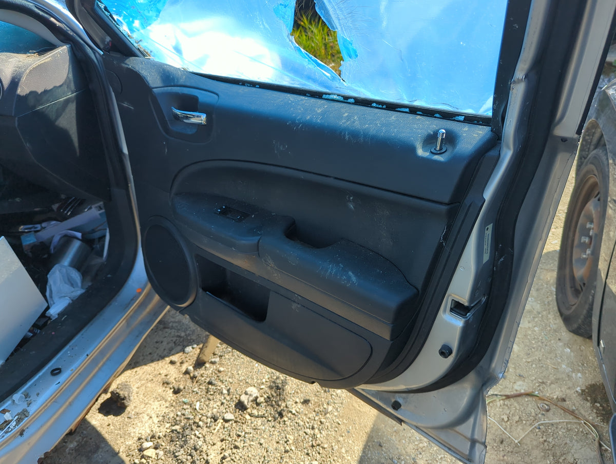 2011 Dodge Caliber Front Right Passenger Interior Door Panel Trim 1155081 - Oemusedautoparts1.com