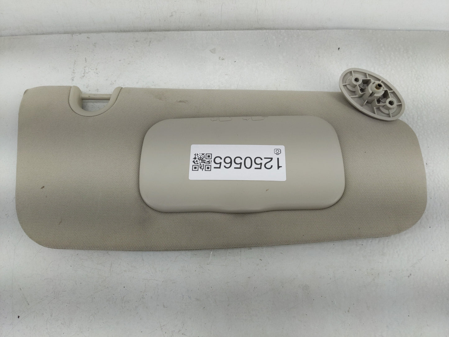 2009-2012 Dodge Caliber Sun Visor Shade Replacement Passenger Right Mirror Fits Fits 2009 2010 2011 2012 OEM Used Auto Parts