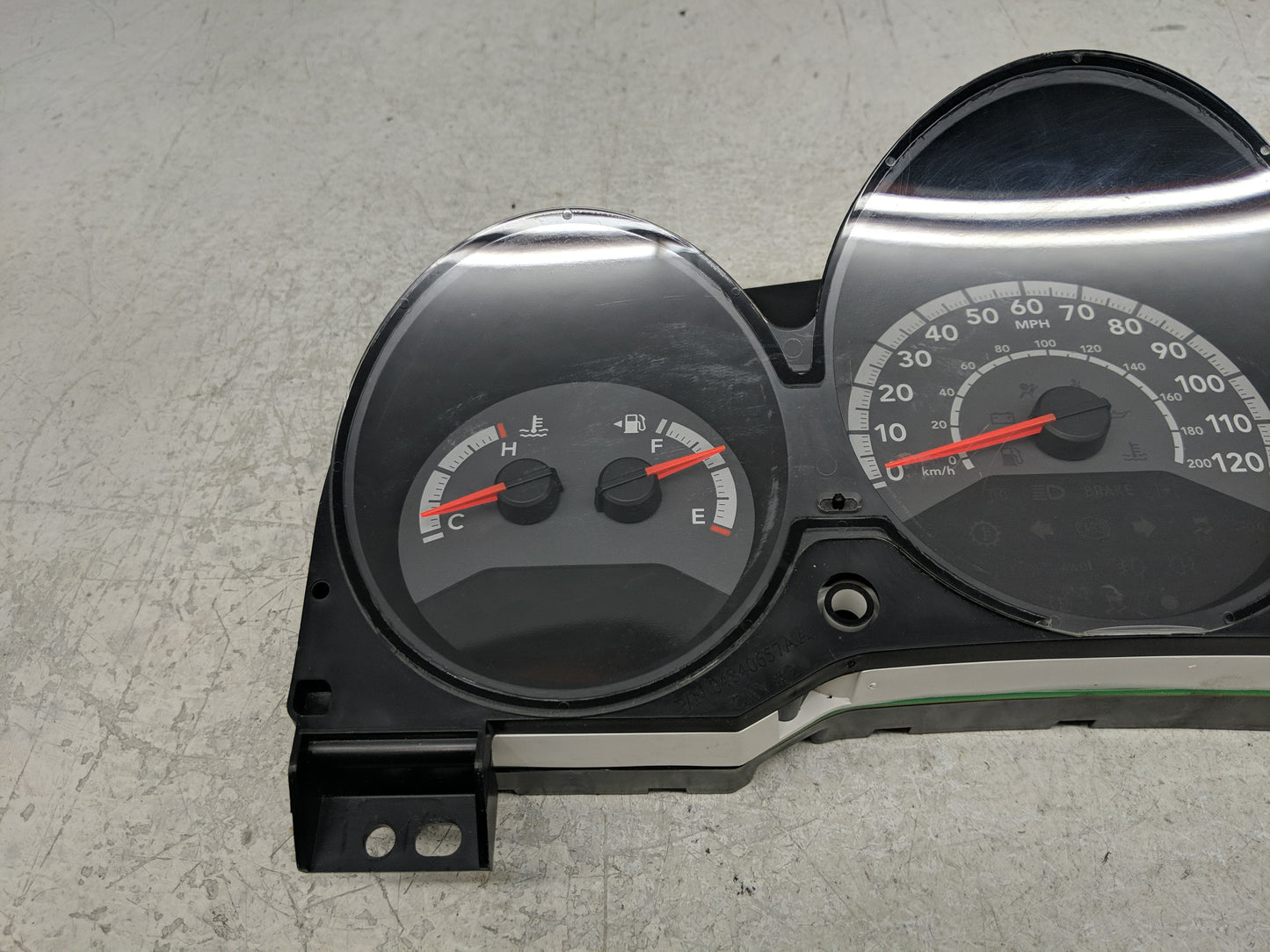 2011-2012 Dodge Caliber Instrument Cluster Speedometer Gauges P/N:P68087323AB Fits Fits 2011 2012 OEM Used Auto Parts - Oemu