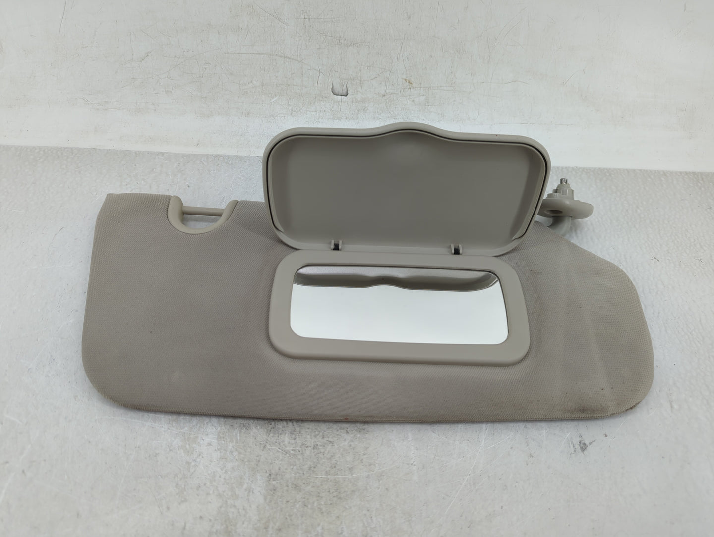 2009-2012 Dodge Caliber Sun Visor Shade Replacement Passenger Right Mirror Fits Fits 2009 2010 2011 2012 OEM Used Auto Parts