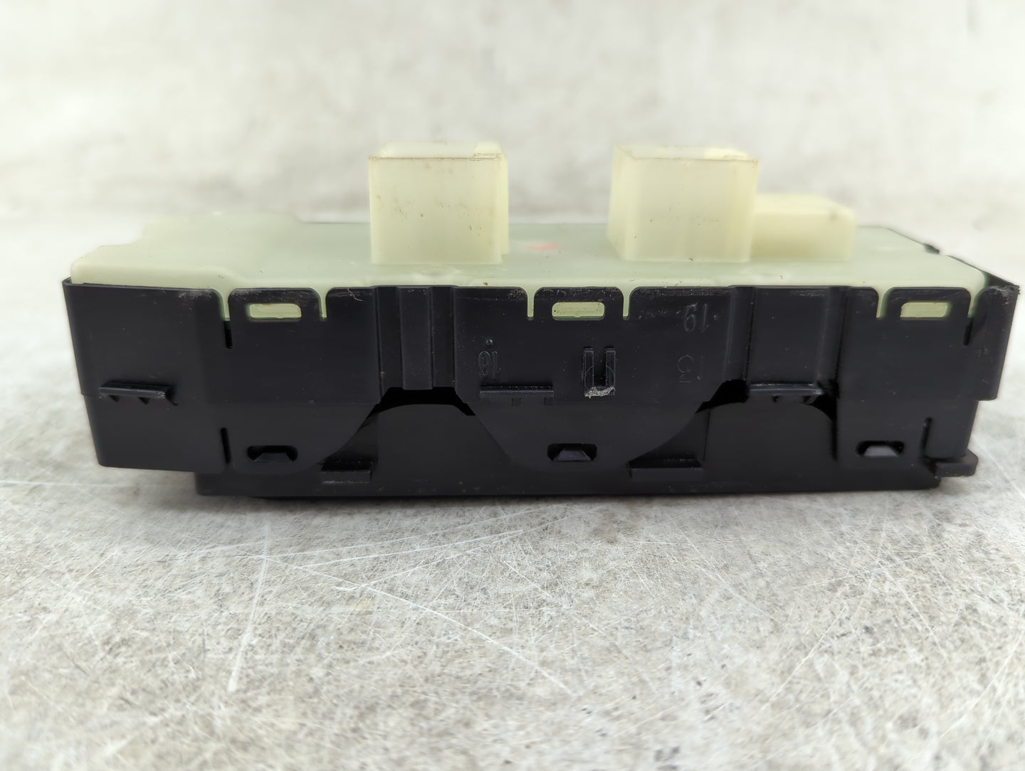 2011-2012 Dodge Caliber Master Power Window Switch Replacement Driver Side Left Fits OEM Used Auto Parts - Oemusedautoparts1