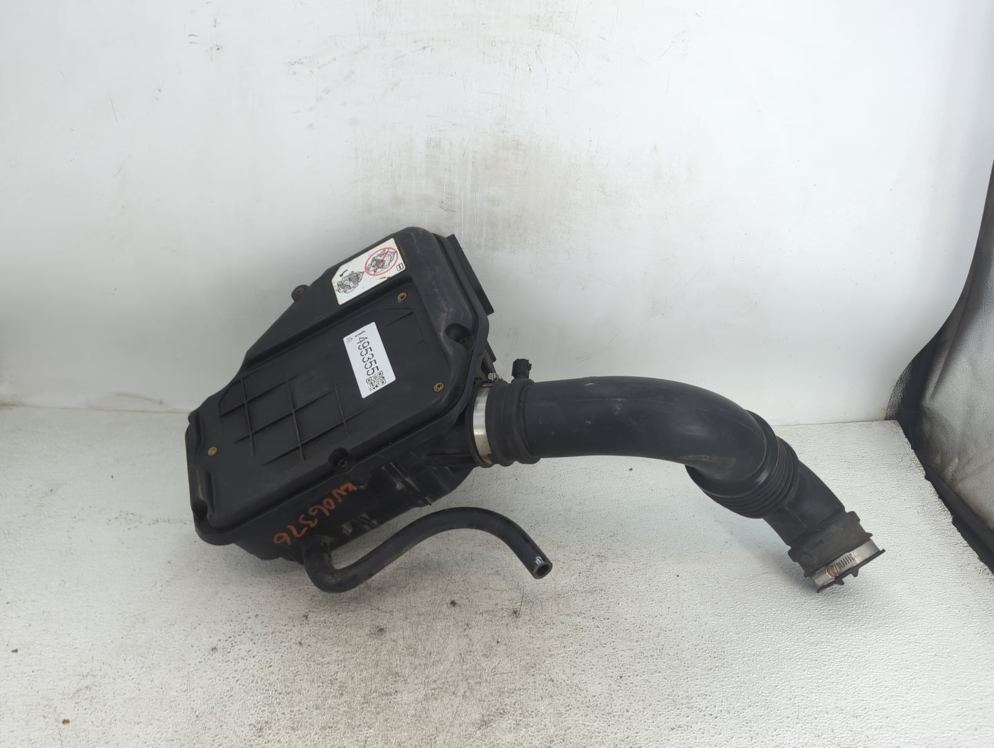 2011-2012 Dodge Caliber Air Cleaner Intake-duct Hose Tube 1495355 - Oemusedautoparts1.com