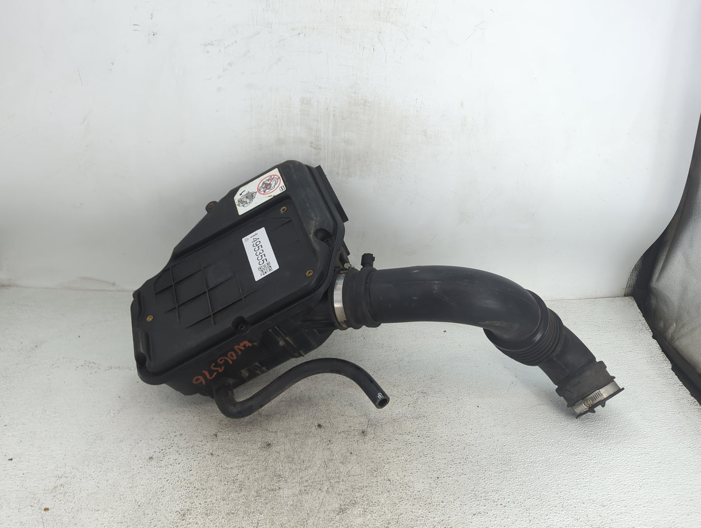 2011-2012 Dodge Caliber Air Cleaner Intake-duct Hose Tube 1495355 - Oemusedautoparts1.com