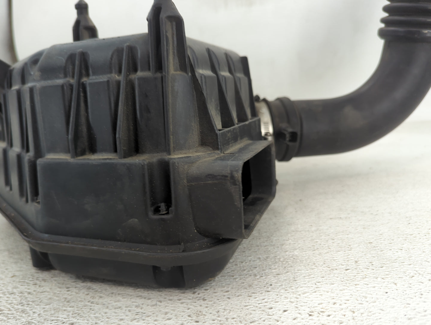 2011-2012 Dodge Caliber Air Cleaner Intake-duct Hose Tube 1495355 - Oemusedautoparts1.com
