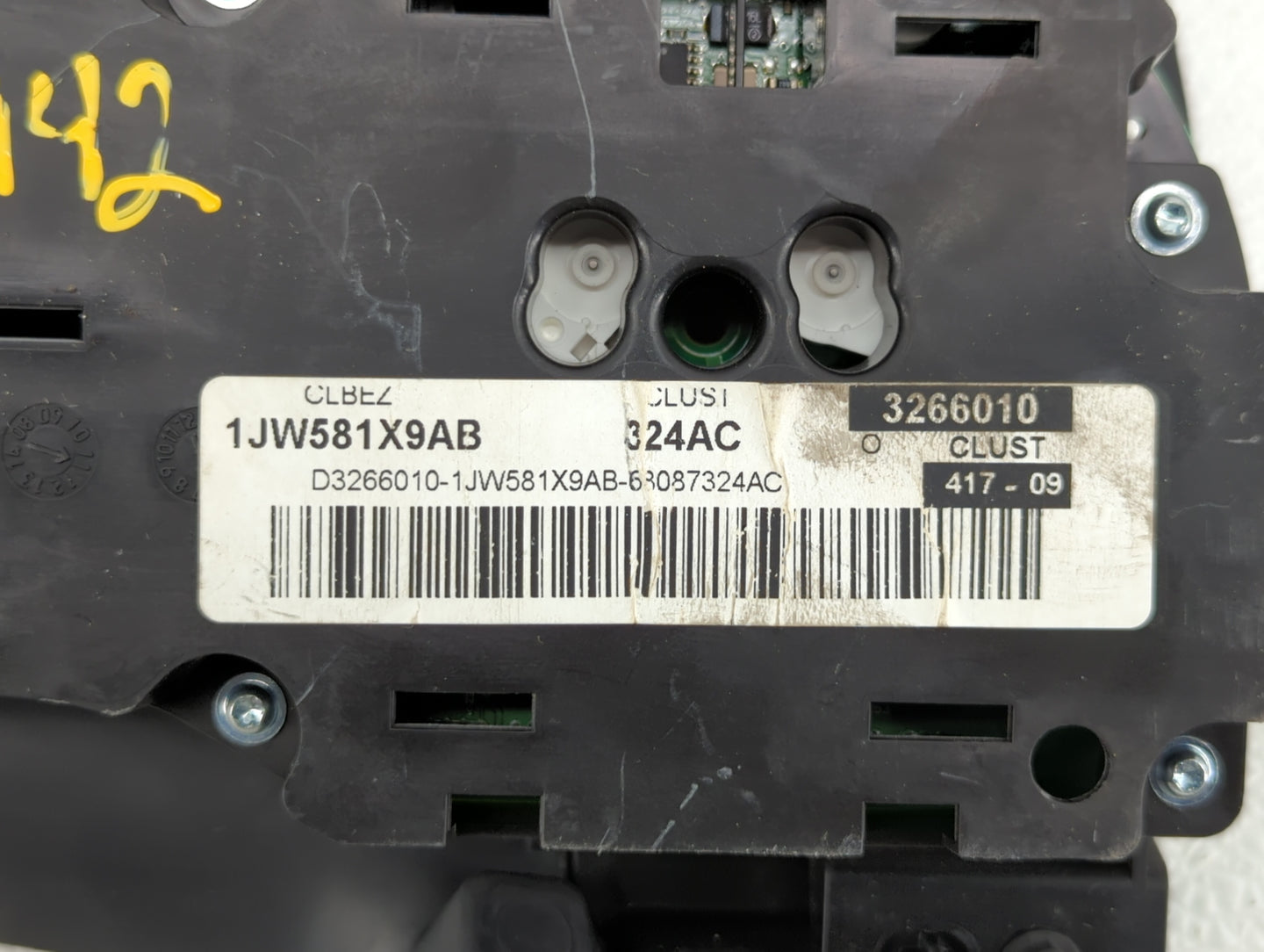 2011-2012 Dodge Caliber Instrument Cluster Speedometer Gauges P/N:68087324AC 1JW581X9AB Fits Fits 2011 2012 OEM Used Auto Pa