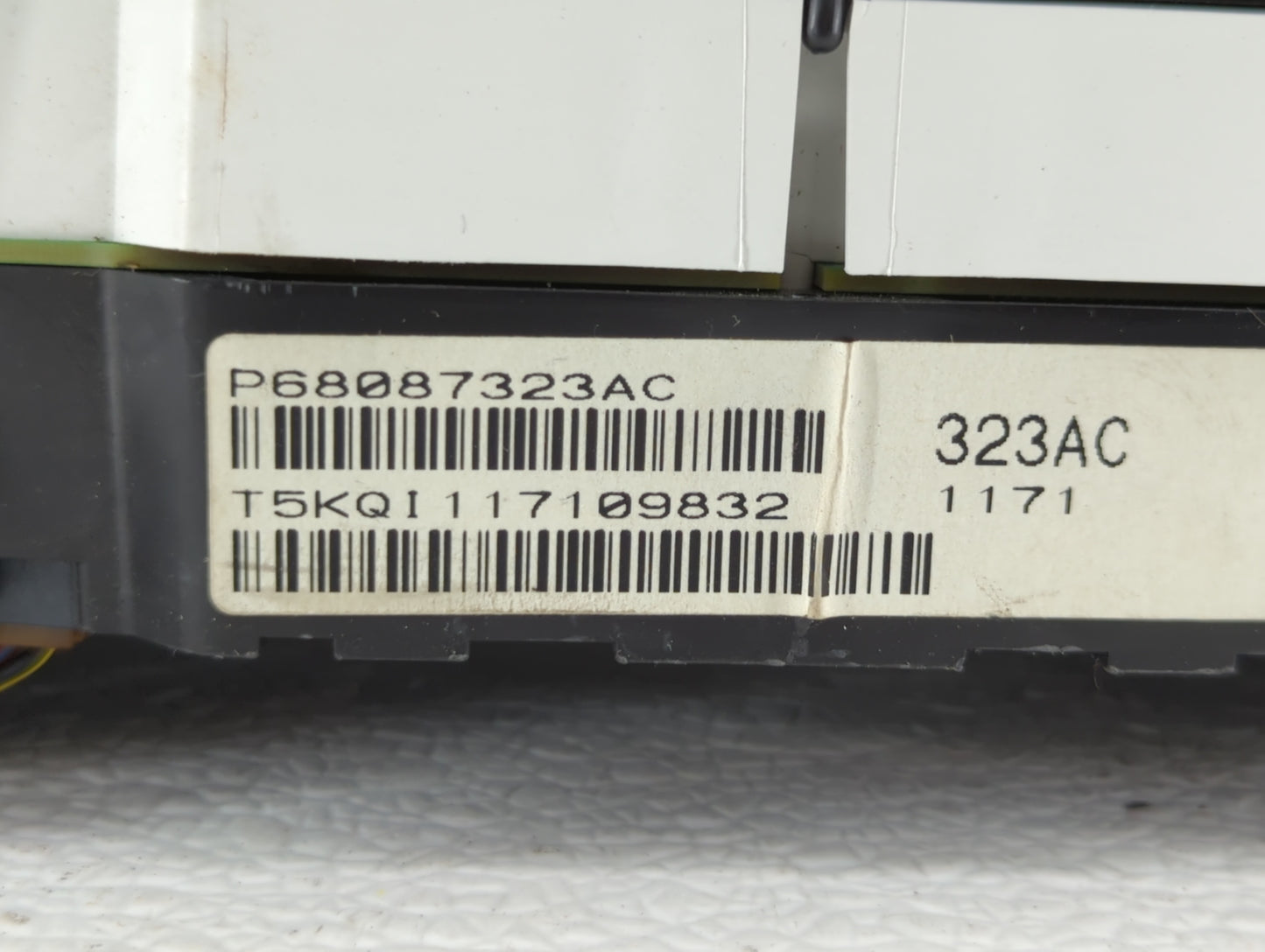 2011-2012 Dodge Caliber Instrument Cluster Speedometer Gauges P/N:P68087323AC P68087323AB Fits Fits 2011 2012 OEM Used Auto 