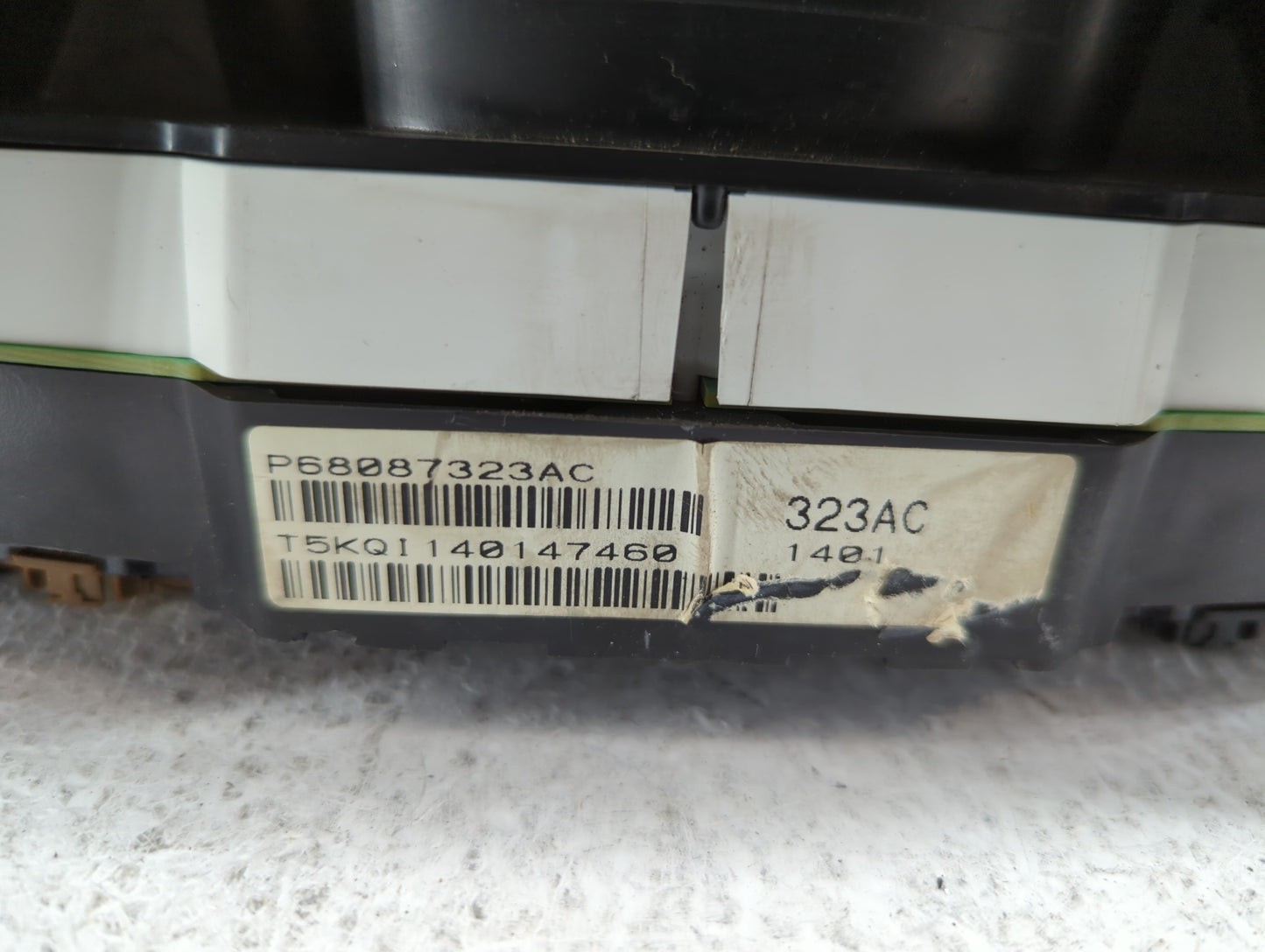 2011-2012 Dodge Caliber Instrument Cluster Speedometer Gauges P/N:P68087323AC Fits Fits 2011 2012 OEM Used Auto Parts - Oemu