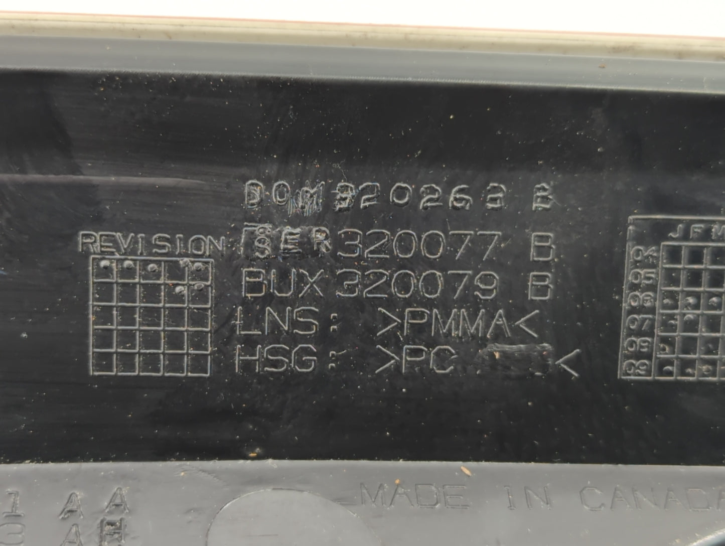 2008-2012 Dodge Caliber Tail Light Assembly Driver Left OEM P/N:05160361AA Fits Fits 2008 2009 2010 2011 2012 OEM Used Auto 