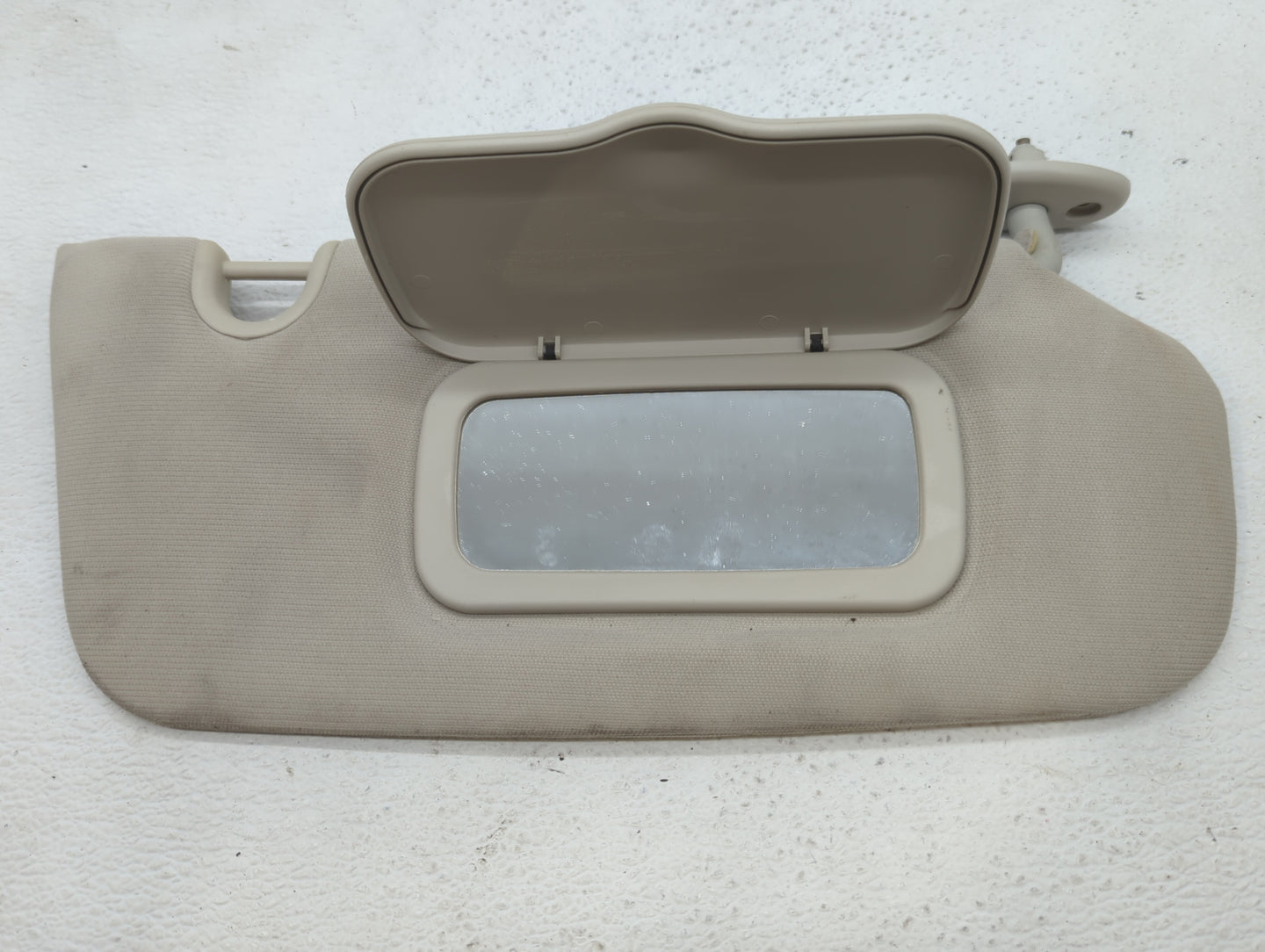 2009-2012 Dodge Caliber Sun Visor Shade Replacement Passenger Right Mirror Fits Fits 2009 2010 2011 2012 OEM Used Auto Parts